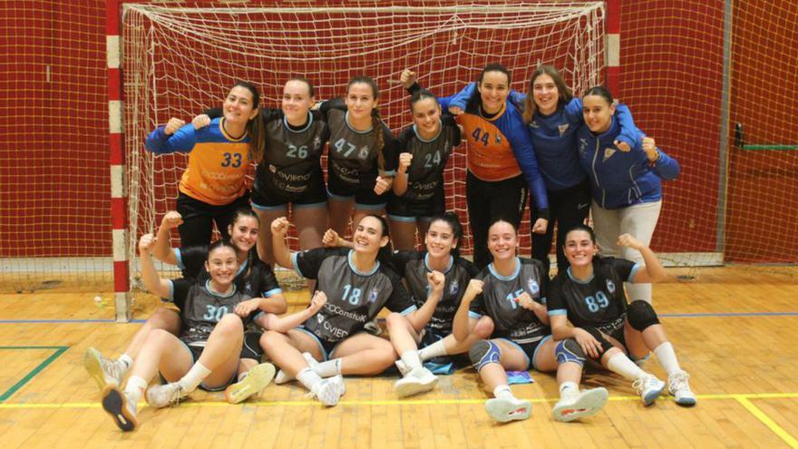 El filial del Lobas Oviedo Balonmano Femenino, campeón de la Liga sénior-juvenil