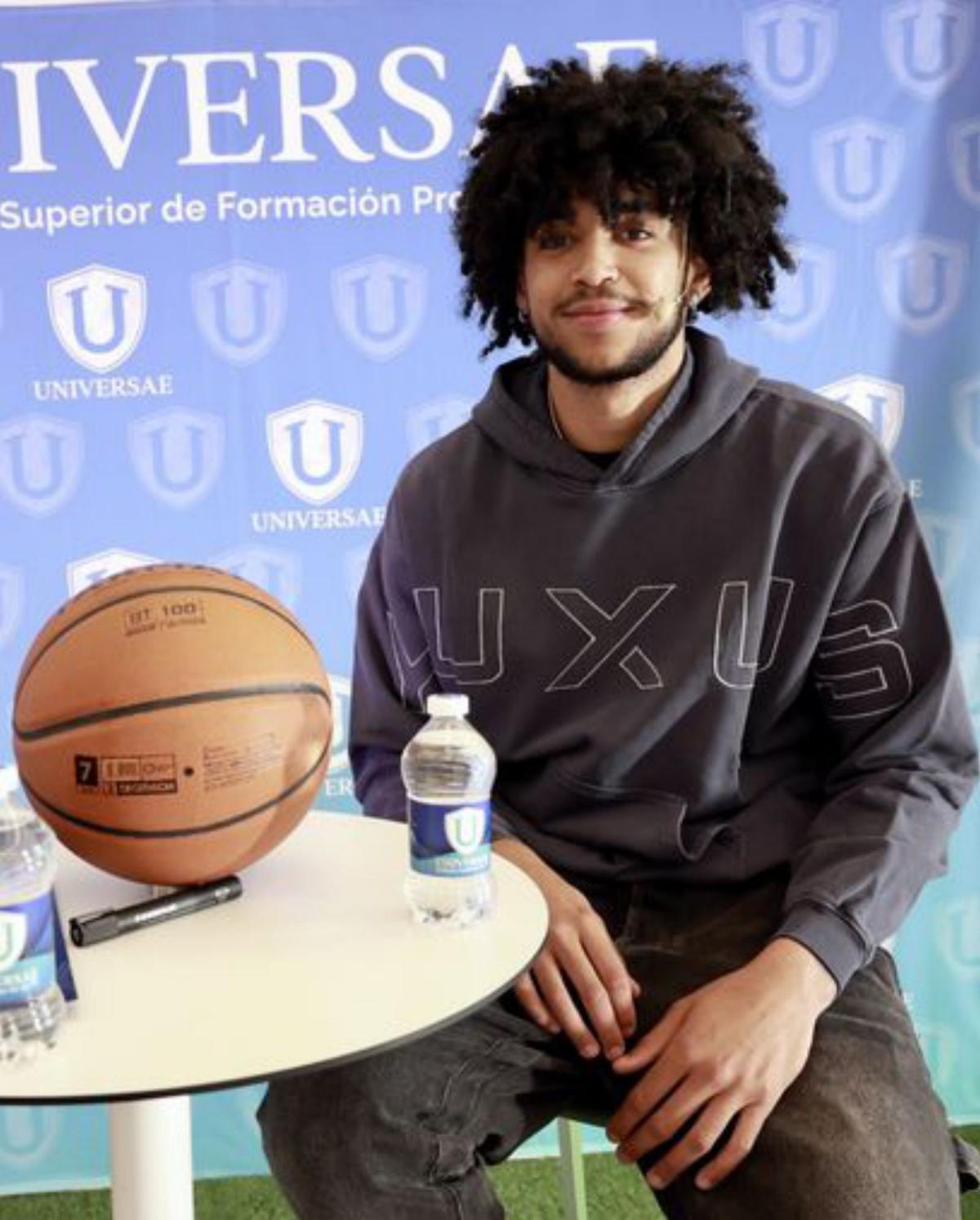 Izan Almansa. | JUAN CARLOS CAVAL