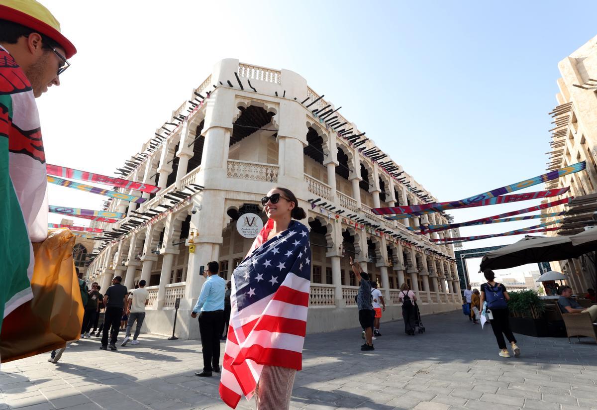 Una fan de Estados Unidos, en Doha.