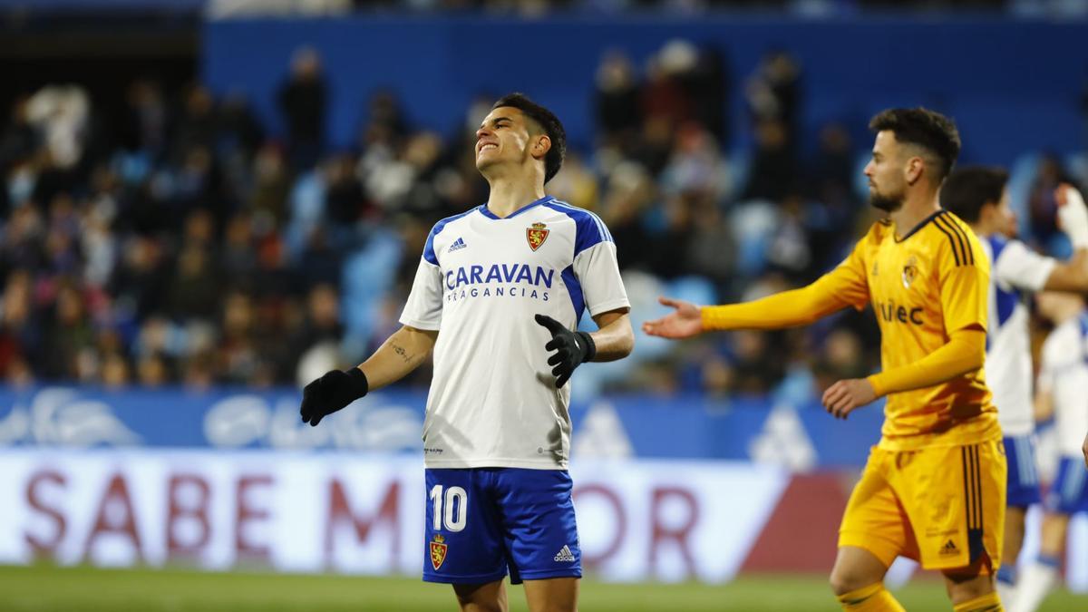 Bermejo se lamenta tras una ocasión fallada durante el partido.