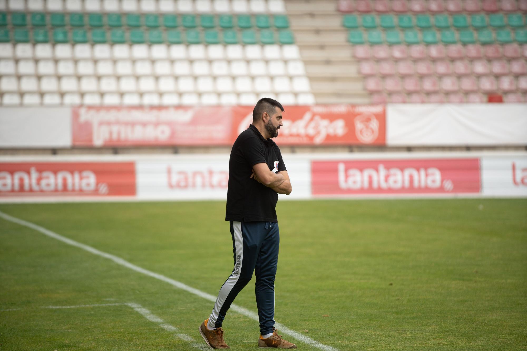 GALERIA | El Moraleja CF levanta la Copa de Los Valles ante Sanabria