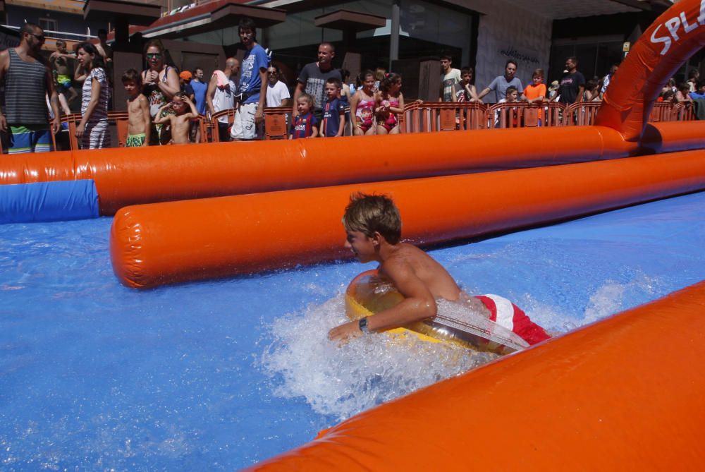 Lloret inaugura el tobogan aquàtic «Splash Slide»