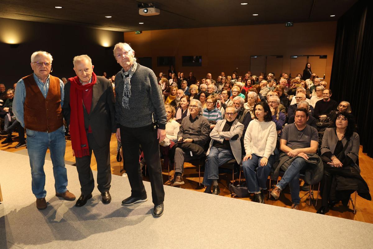 Xunto a Carlos Núñez no Club Faro. Xunto a Carlos Núñez no Club Faro.
