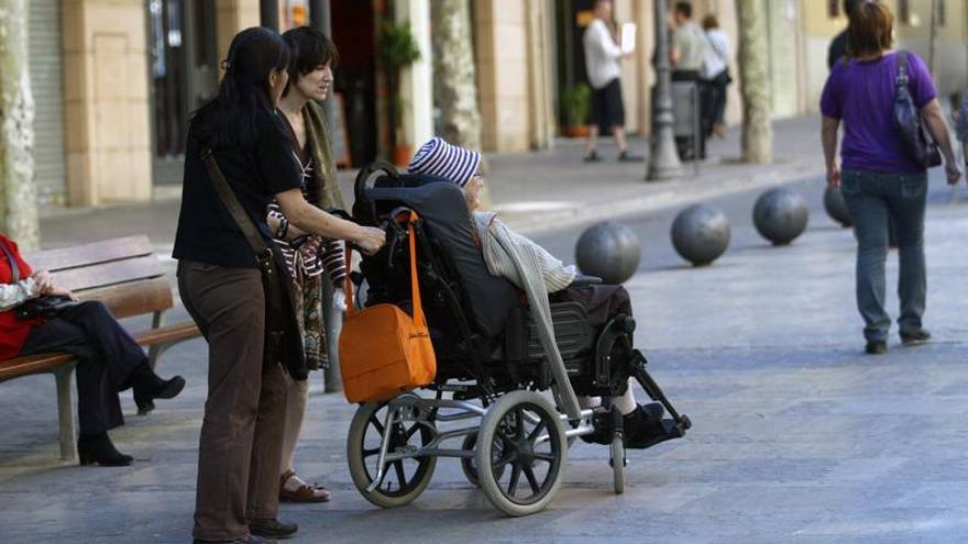 Los directores podrían denunciar al Gobierno por la dependencia