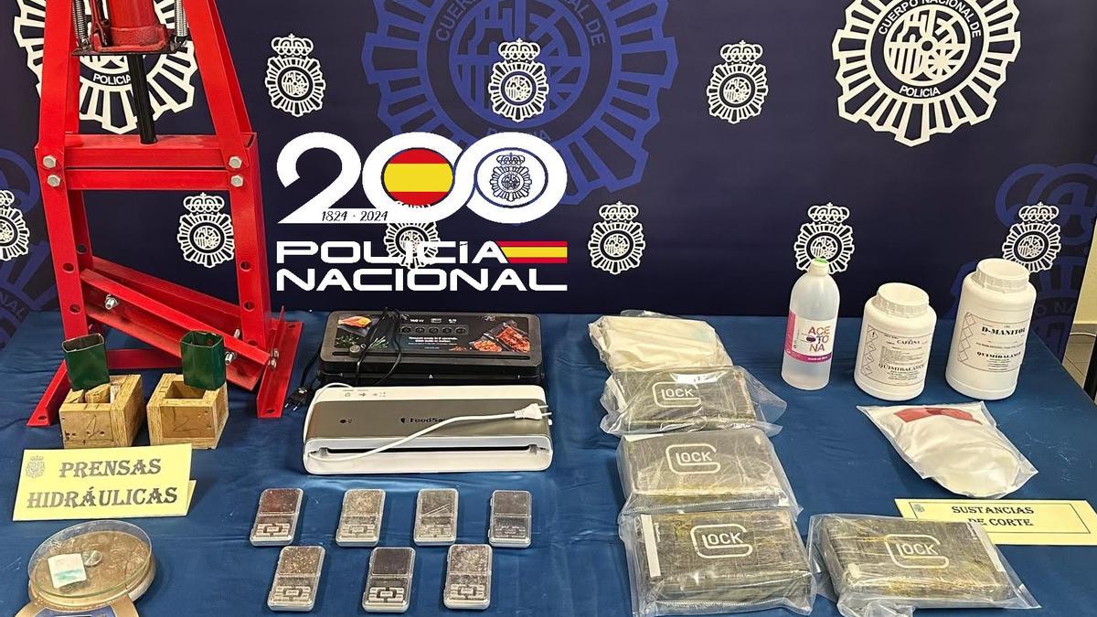 La red de drogas desarticulada en Oviedo y Langreo intentó descargar cocaína desde buques nodriza