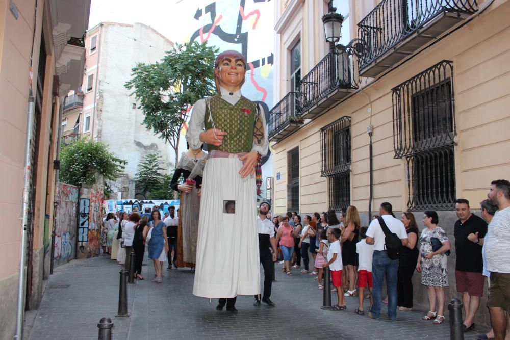 Procesión en el Barrio del Carmen y "cant de la carxofa"