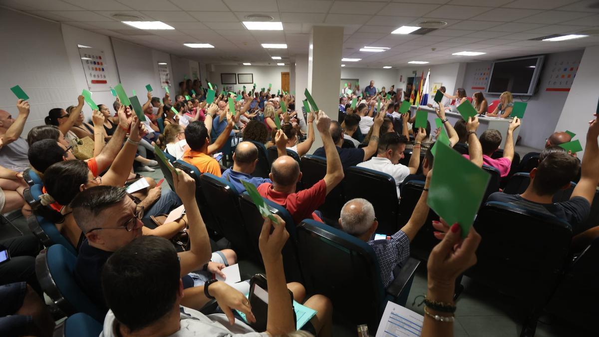 La Asamblea da luz verde a los cambios en el organigrama propuesto por la Federació