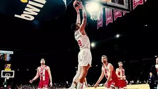 El físico del Olympiacos se impone a un serio Kosner Baskonia