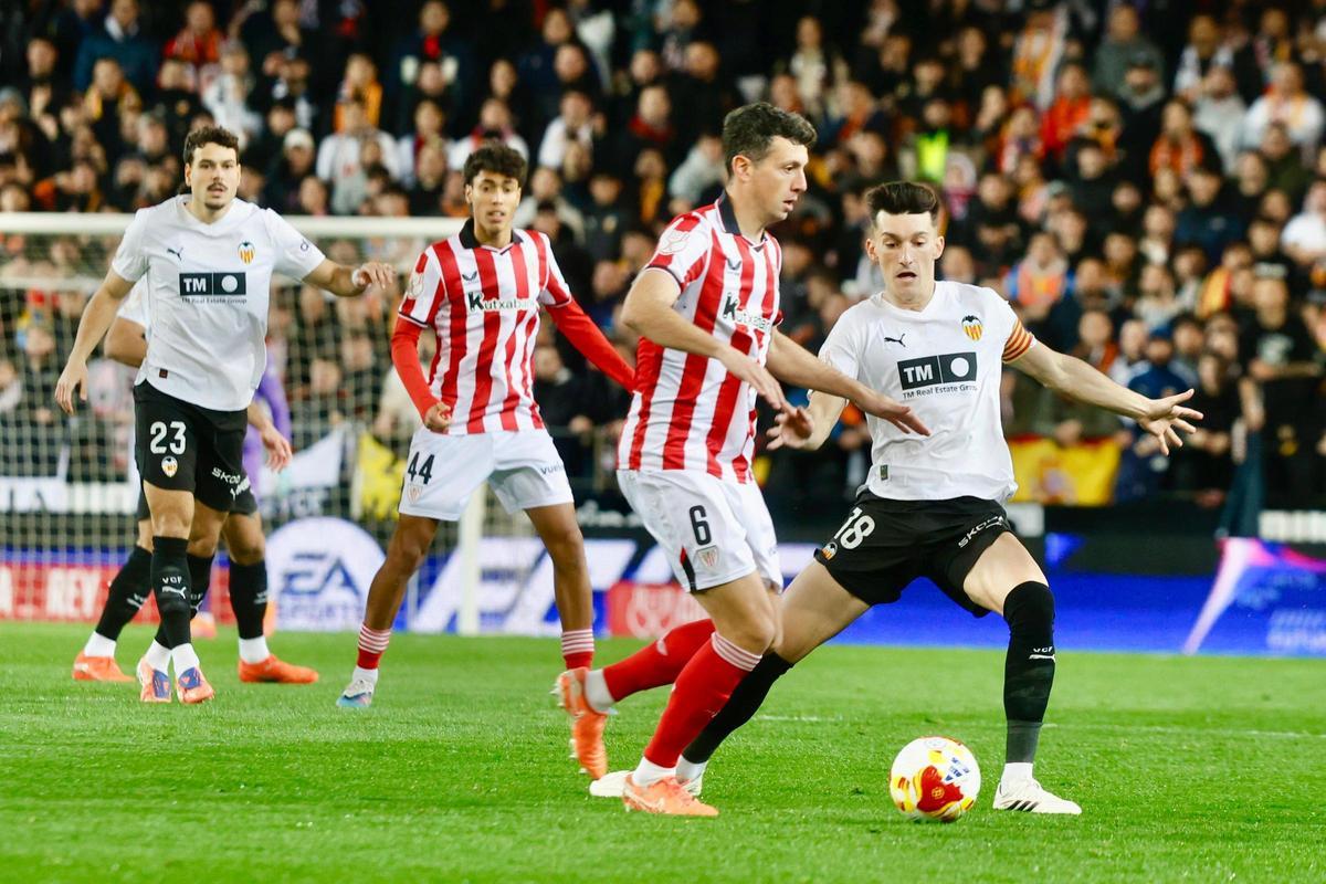 Una imagen del duelo de Copa entre Valencia y Athletic en Mestalla