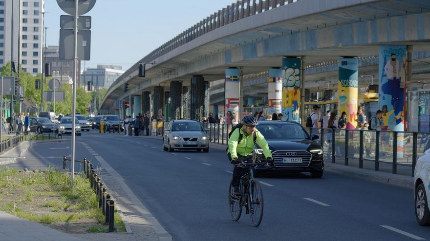 La DGT se pone seria: ya no podrás hacer esto al adelantar a un ciclista