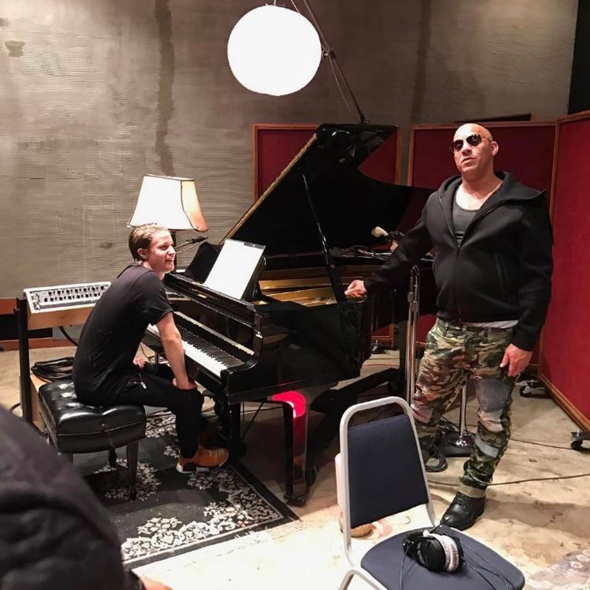 Kygo en el estudio de grabación con Vin Diesel