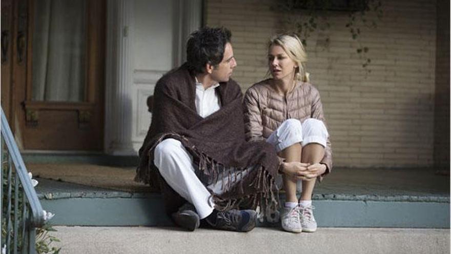 Ben Stiller y Naomi Watts en &#039;Mientras seamos jóvenes&#039;.