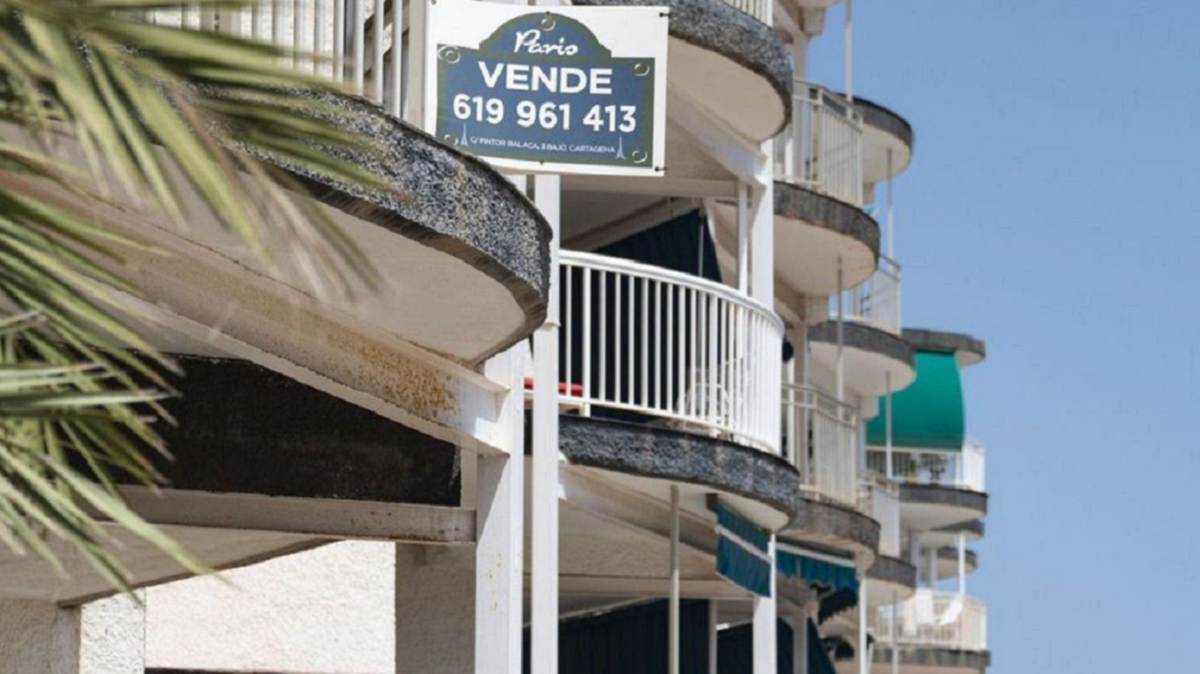 Viviendas en venta en una urbanización de Mar de Cristal.