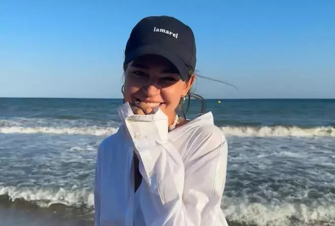 Laura Escanes y Sindy Takanashi comparten su posado a lo 'potra salvaje' (el tema del verano)