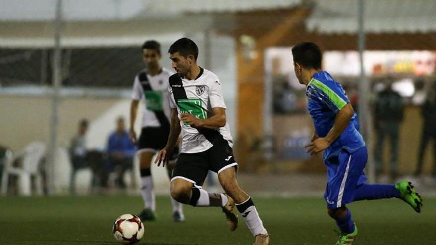 El Estrella impone su fútbol frente a La Pobla