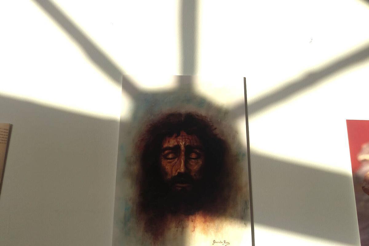 Exposición fotográfica 'Detalles de Pasión', en el Cementerio de San Miguel