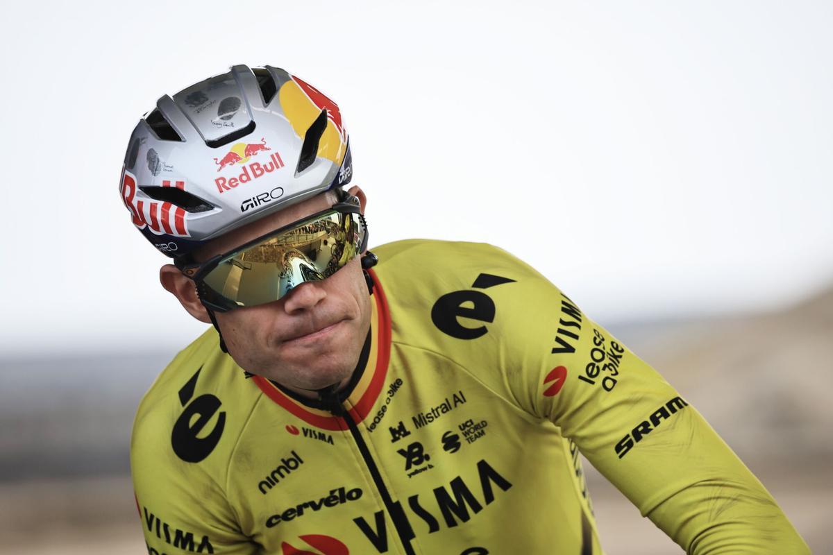 Wout van Aert del Team Visma Lease, campeón de la París Roubaix 2026