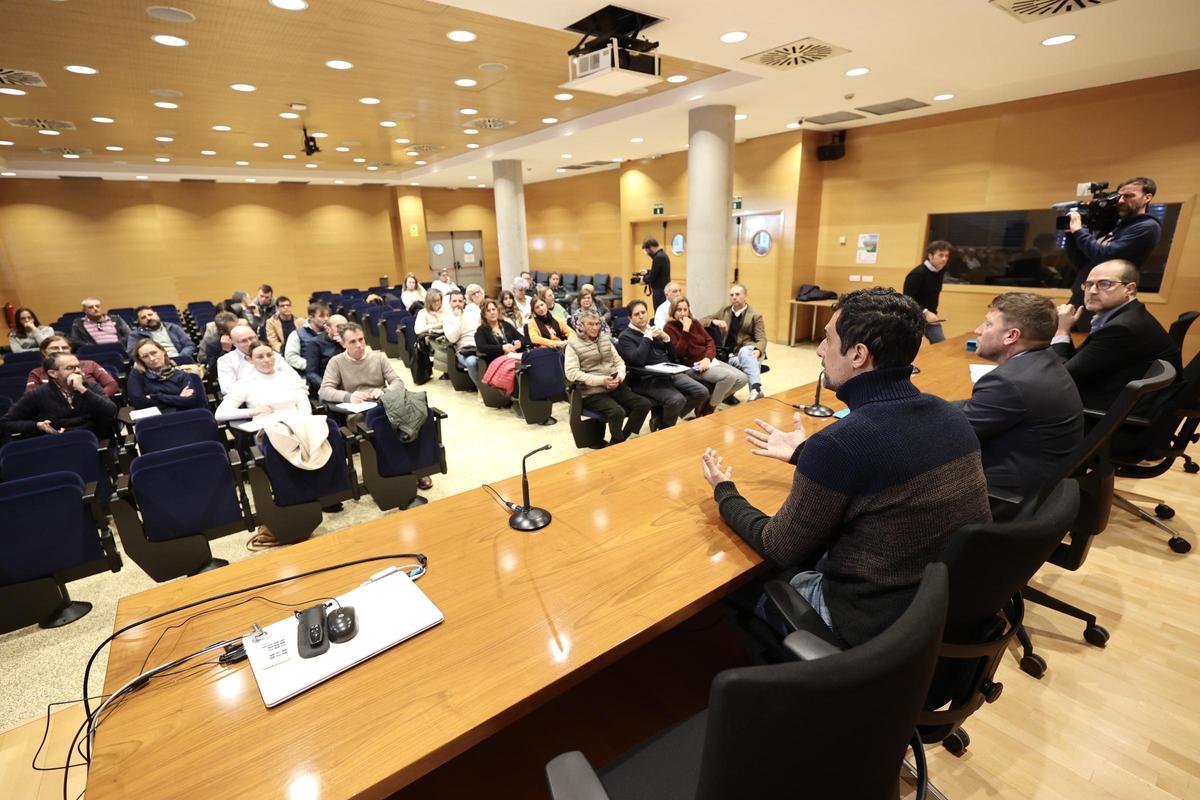 Reunión en Murcia para analizar la situación de la peste porcina