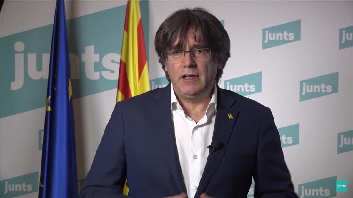 Carles Puigdemont durante el vídeo que grabó para anunciar que se ofrece para liderar la lista