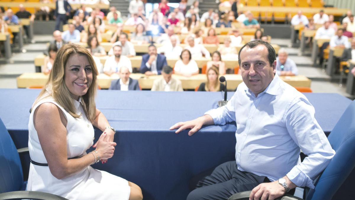 Susana Díaz y José Luis Ruiz Espejo, durante una reunión del PSOE celebrada en Torremolinos.