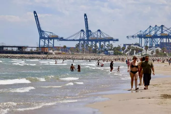 La Playa del Cabanyal pierde su Bandera Azul
