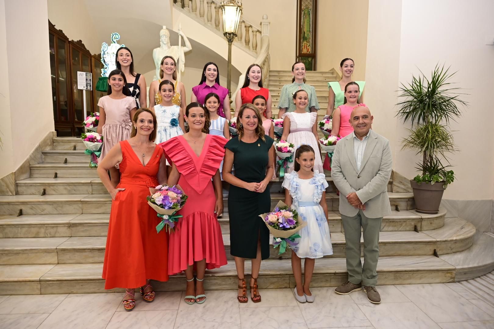 Galería de fotos: Clara Sanz Sobrino y Ana Colón Sastriques, reina y reina infantil de las fiestas de Castelló 2026