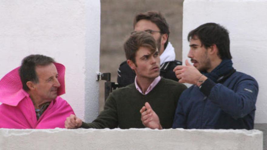 Cuevas y Jiménez Fortes, dos amigos en el tentadero.