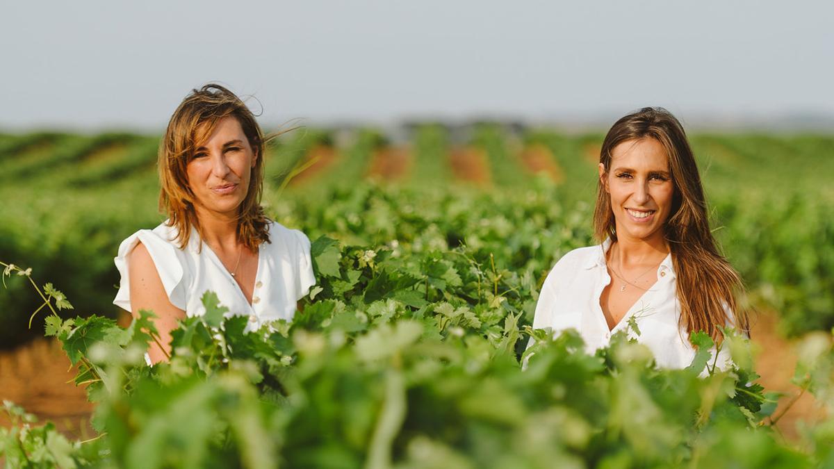 Beatriz y María Rodero, directoras técnica y comercial de Bodegas Carmelo Rodero, referentes de la Ribera del Duero