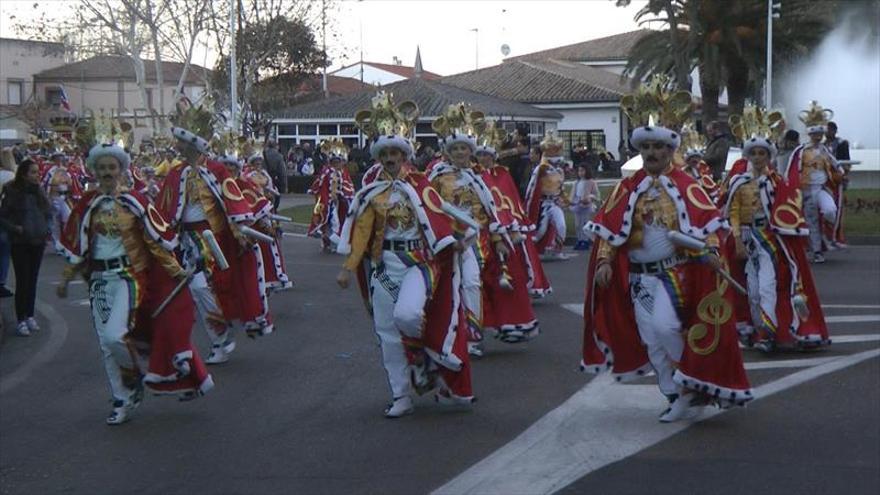 Multitudinario desfile calabazón asjf