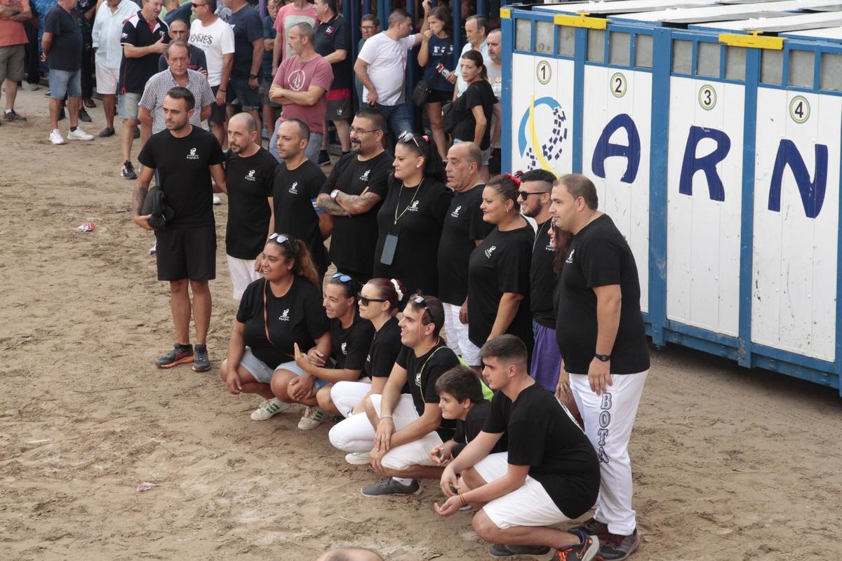 La peña Devoció pel Bou ha patrocinado el cuarto toro exhibido en Nules.