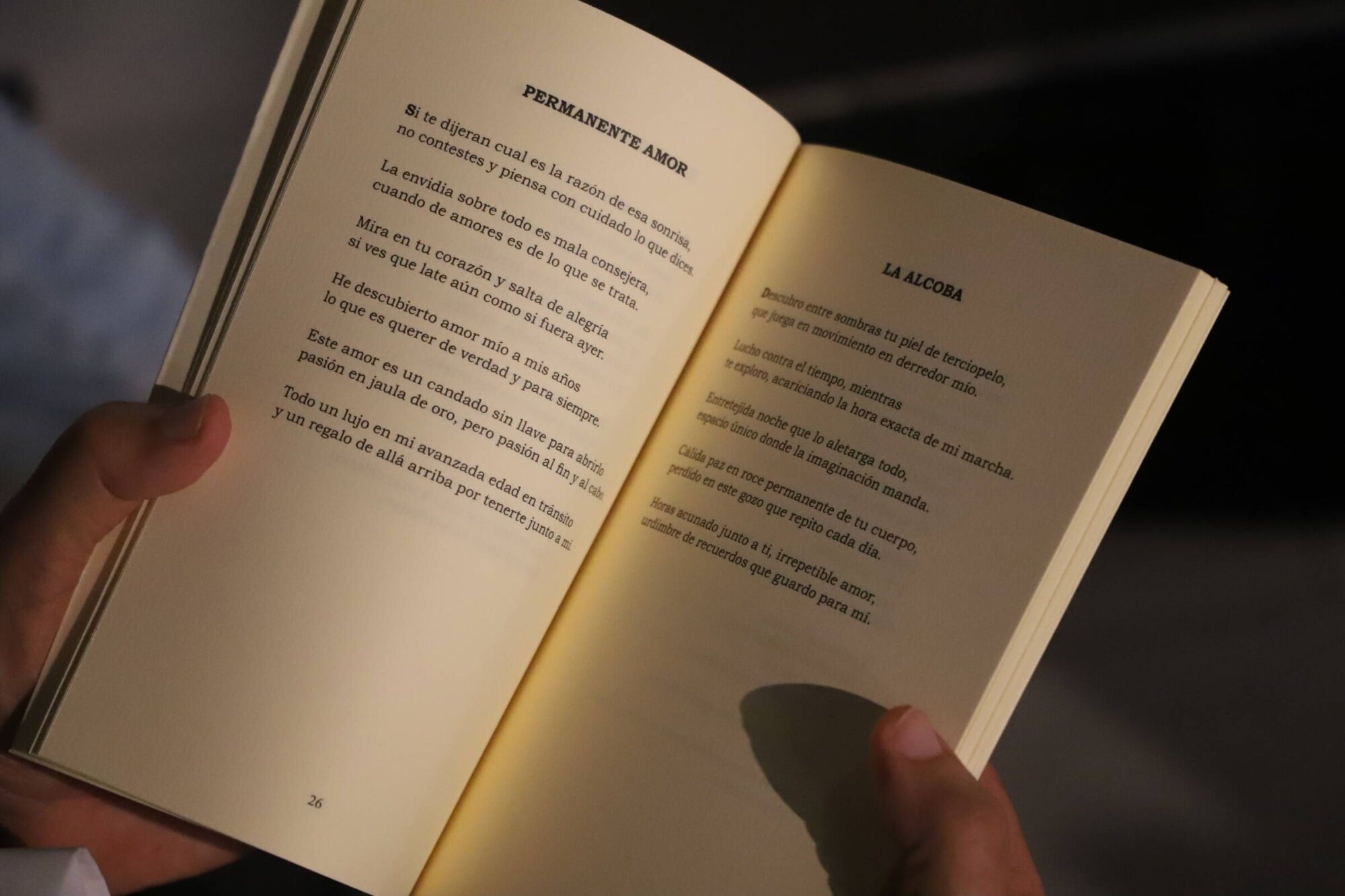 El acto celebrado en la sede de la Fundación Cajasol, contó con el periodista Carlos Herrera, como prologuista