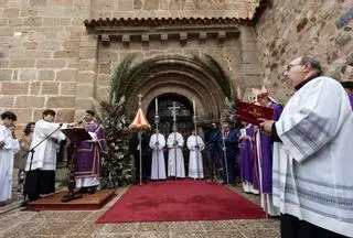 La Basílica de Mérida abre su Puerta Santa y arranca el Año Jubilar Eulaliense
