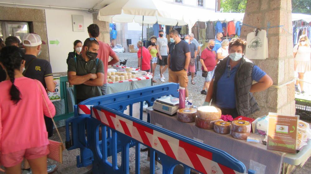 Ambiente en "la plaza" de Cangas de Onís.