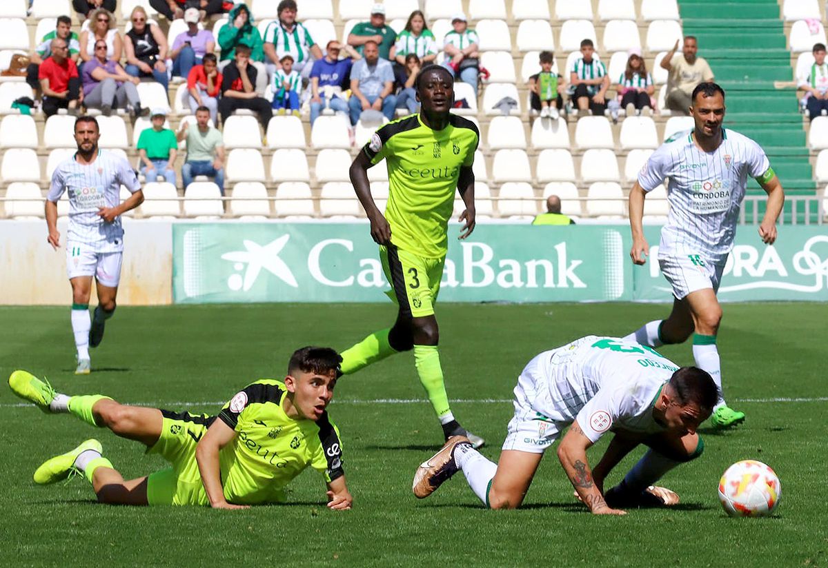 Las imágenes del Córdoba CF - Ceuta