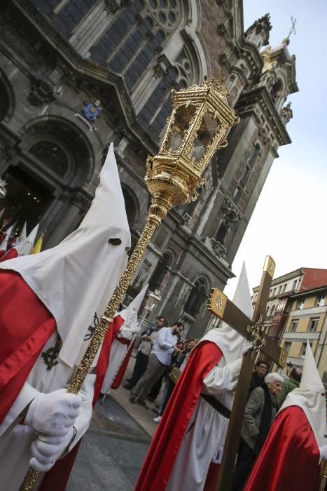 Procesión del Jesús Cautivo en la Semana Santa de Oviedo