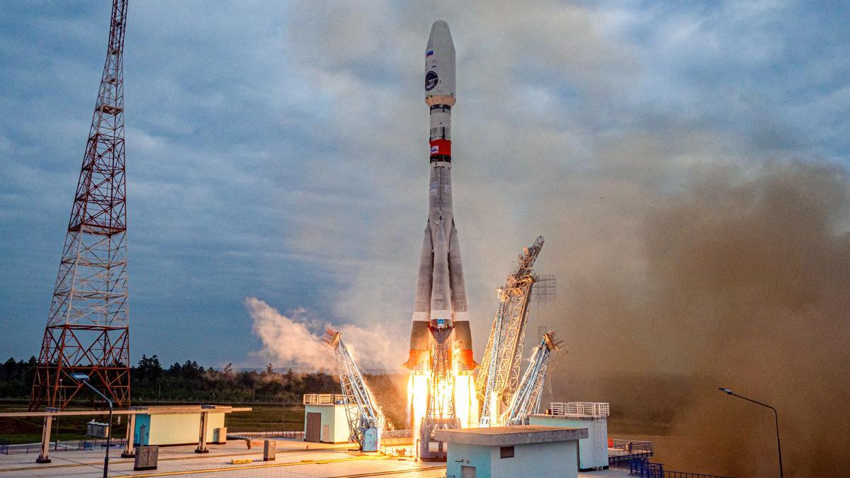 Rússia llança una missió al pol sud de la Lluna per ser el primer país d’extreure-hi aigua