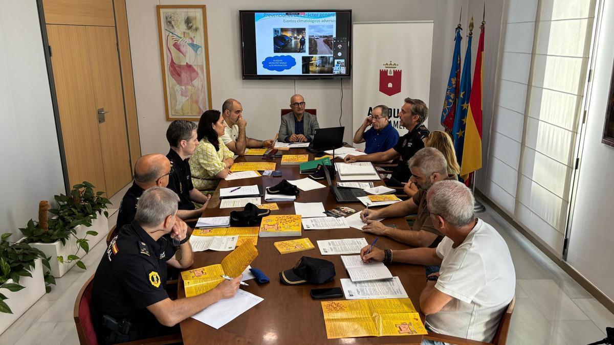 Reunión de la Junta de Seguridad de Alaquàs celebrada para las fiestas mayores.
