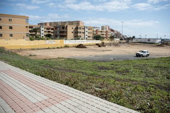 Obras en el antiguo campo de futbol de Melenara