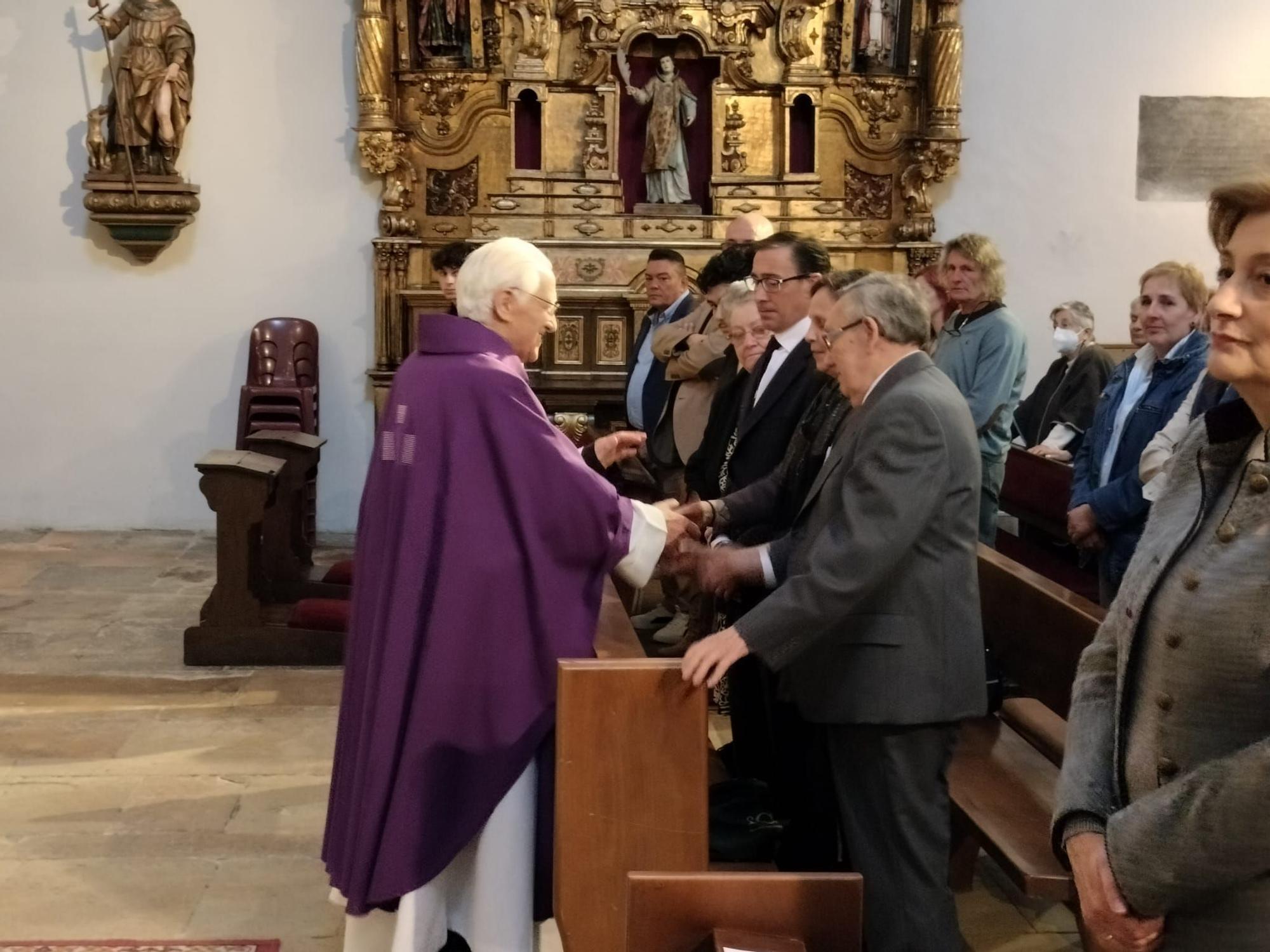 Funeral del cofundador de Mensajeros de la Paz Ángel Silva