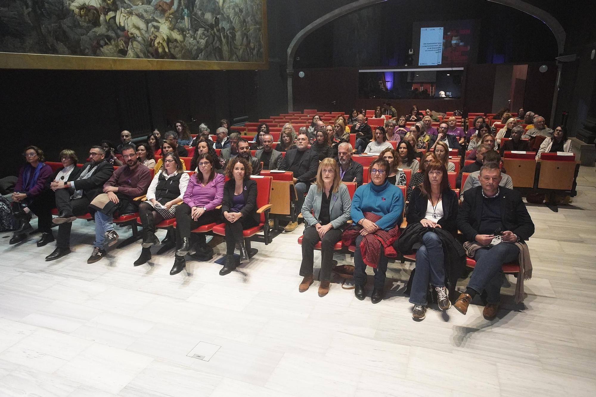 Les millors imatges de l'Acte institucional amb motiu del Dia Internacional per a l'Eliminació de la Violència vers les Dones