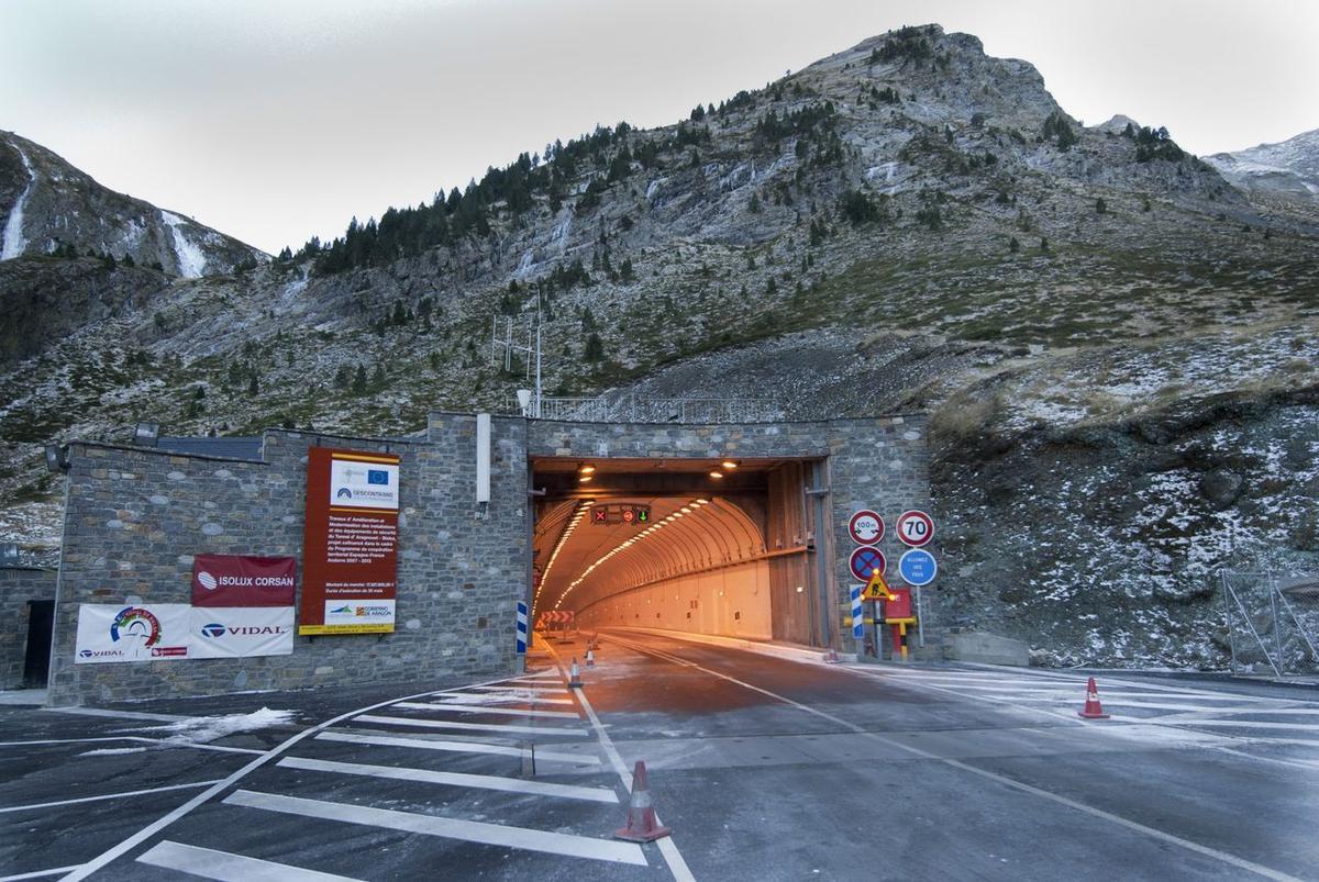 Acceso al túnel Bielsa-Aragnouet.