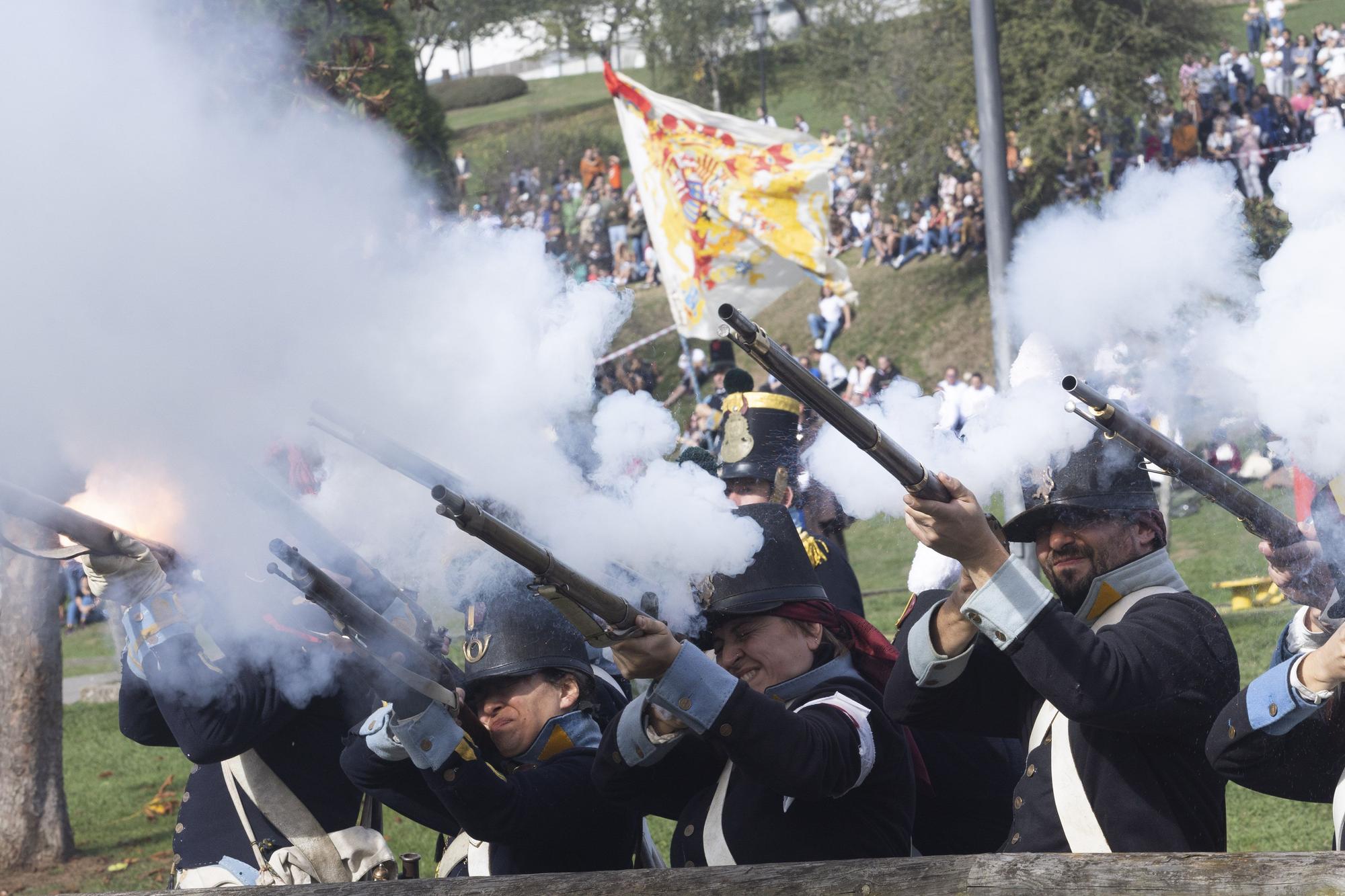 EN IMÁGENES: Así fue la recreación de la batalla del Desarme, en Oviedo