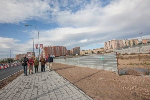 Los vecinos se unen para denunciar la «chapuza» del Acceso Sur de Alicante