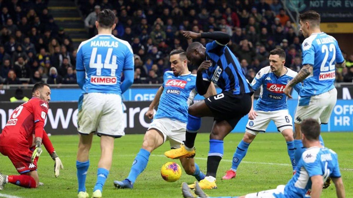 Duelo de Serie A entre Inter y Napoli
