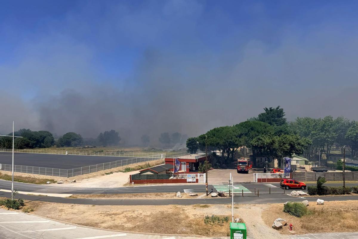 Fum de l'incendi de Canet de Rosselló