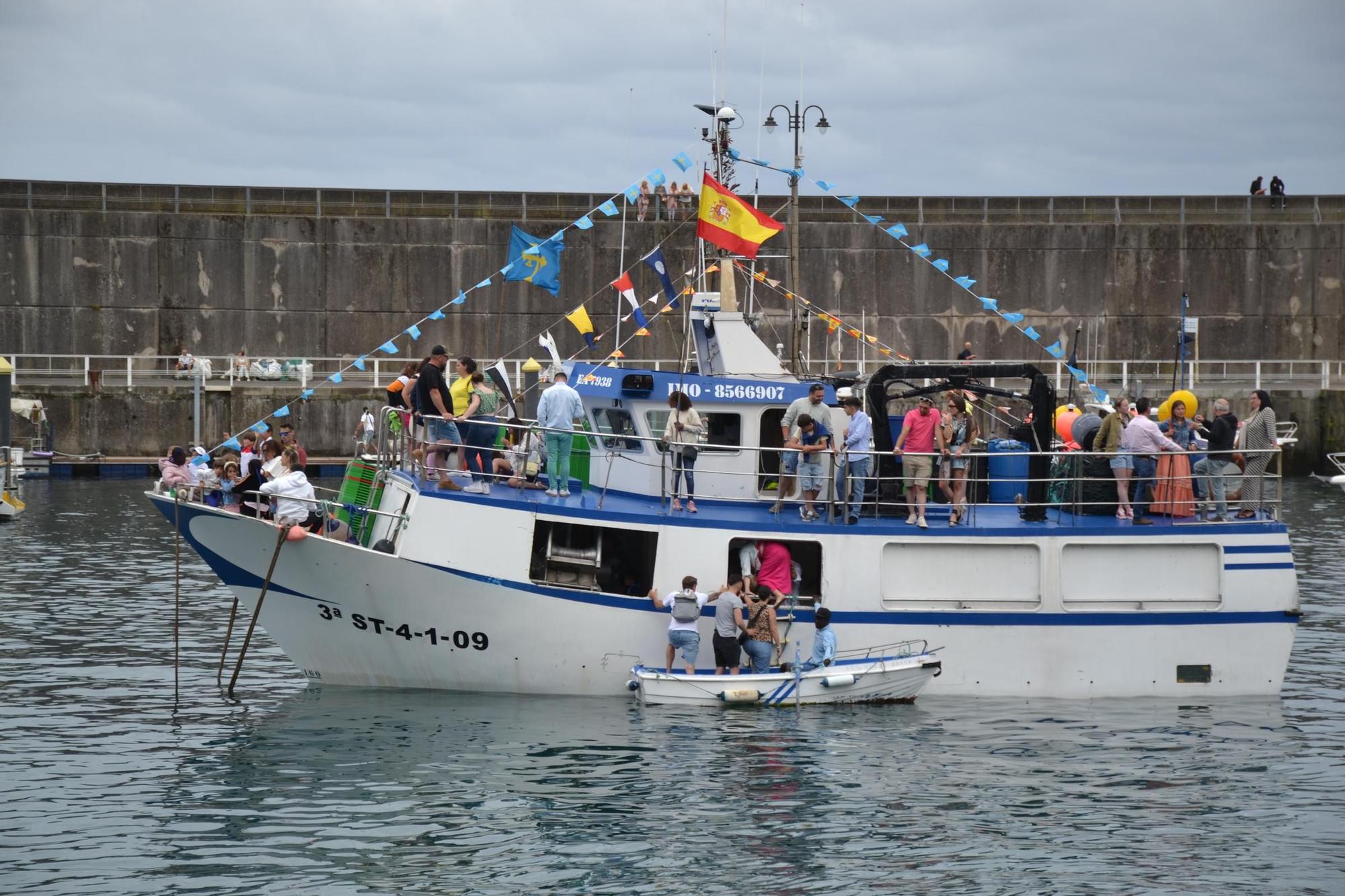 Lastres celebró la Virgen del Carmen