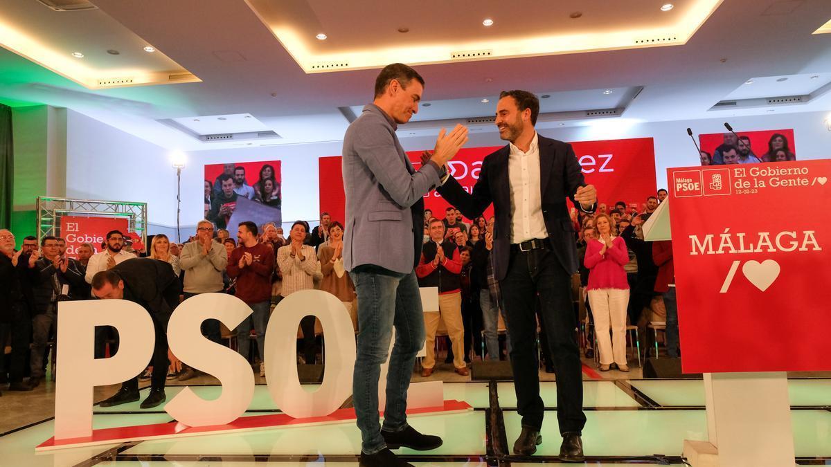 Pedro Sánchez apoya a Dani Pérez.