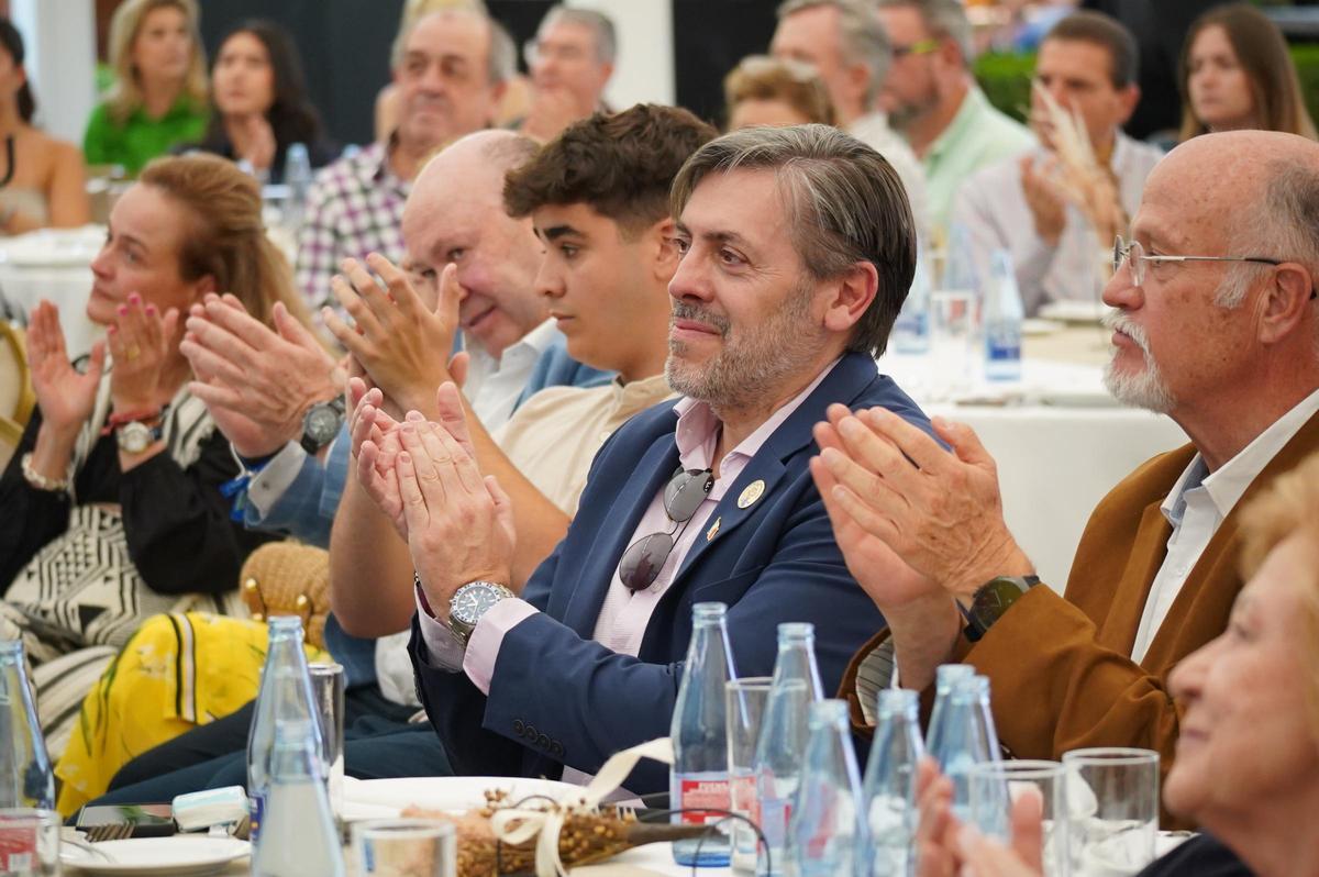 EN IMÁGENES: La “Sinfonía del emigrante” de Guti y el Coro Minero de Turón hacen sonar en México el corazón de Asturias