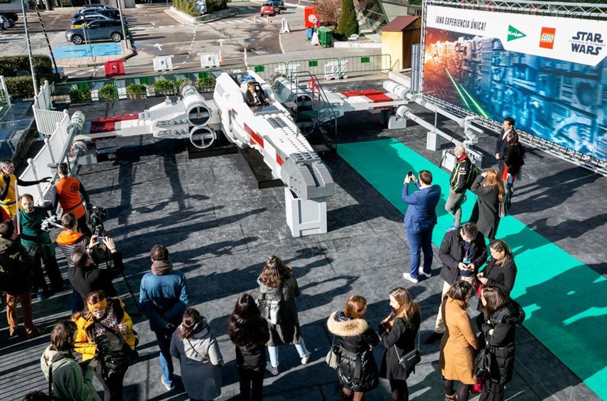 Planes de la semana: El Corte Inglés trae a España la nave X-Wing de Star Wars