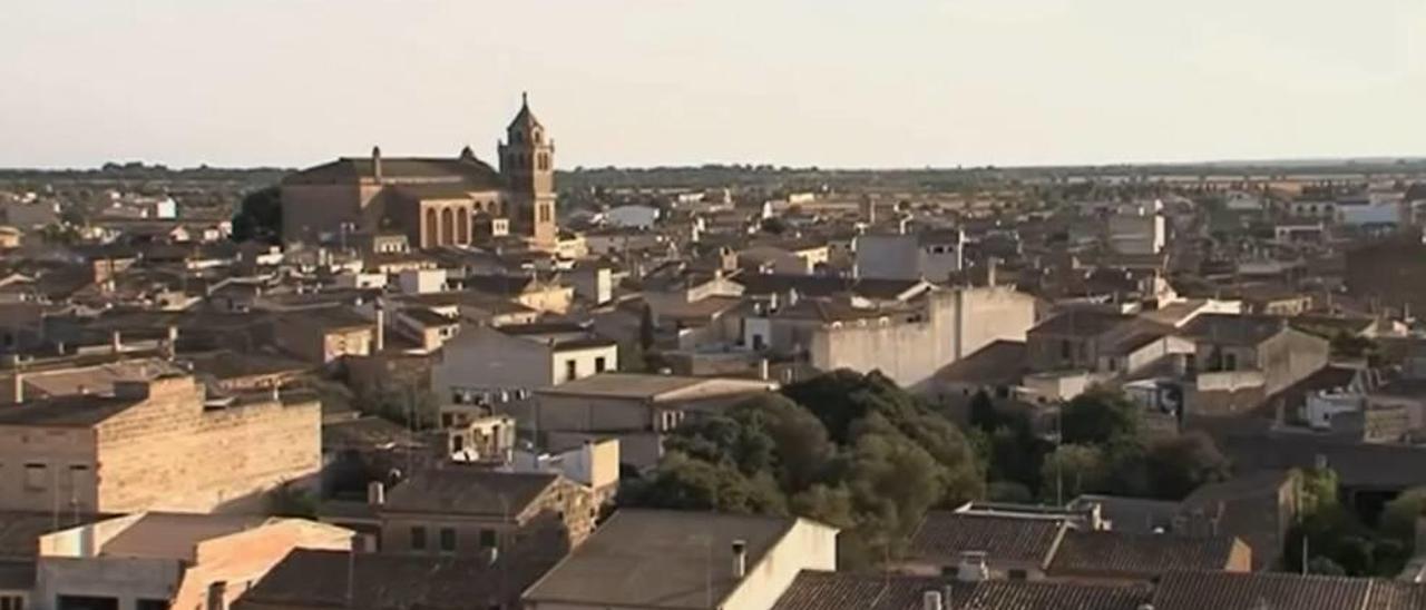 Vista general del pueblo de Campos, captura del vídeo promocional del municipio colgado en YouTube.